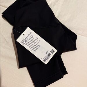 NEW with tags Lululemon Wunder Under Tight